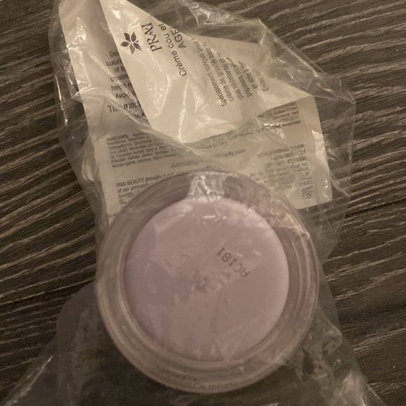 PRAI AGELESS Throat and Decollate Crème - Picture 4 of 8